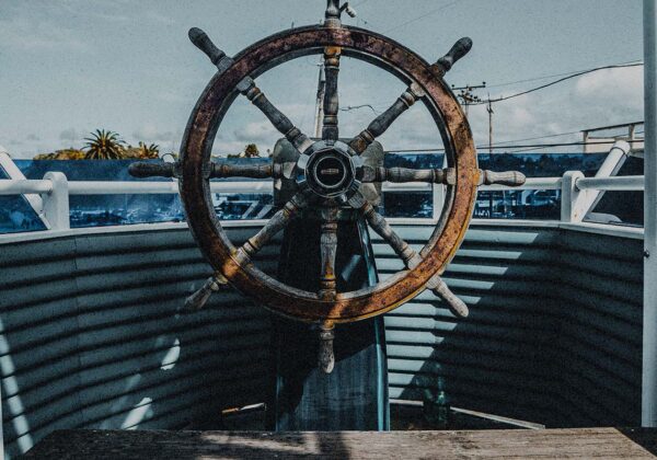 Precompra de Embarcación Clásica – El Galeón – Casos Perito Judicial Naval